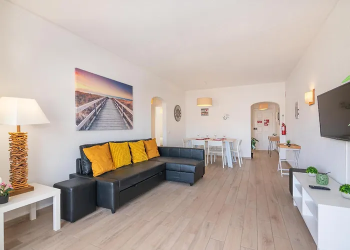 Beti Oura Village 아파트